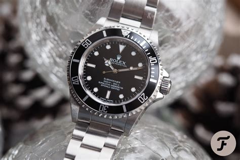 rolex submariner 14060m parachrom